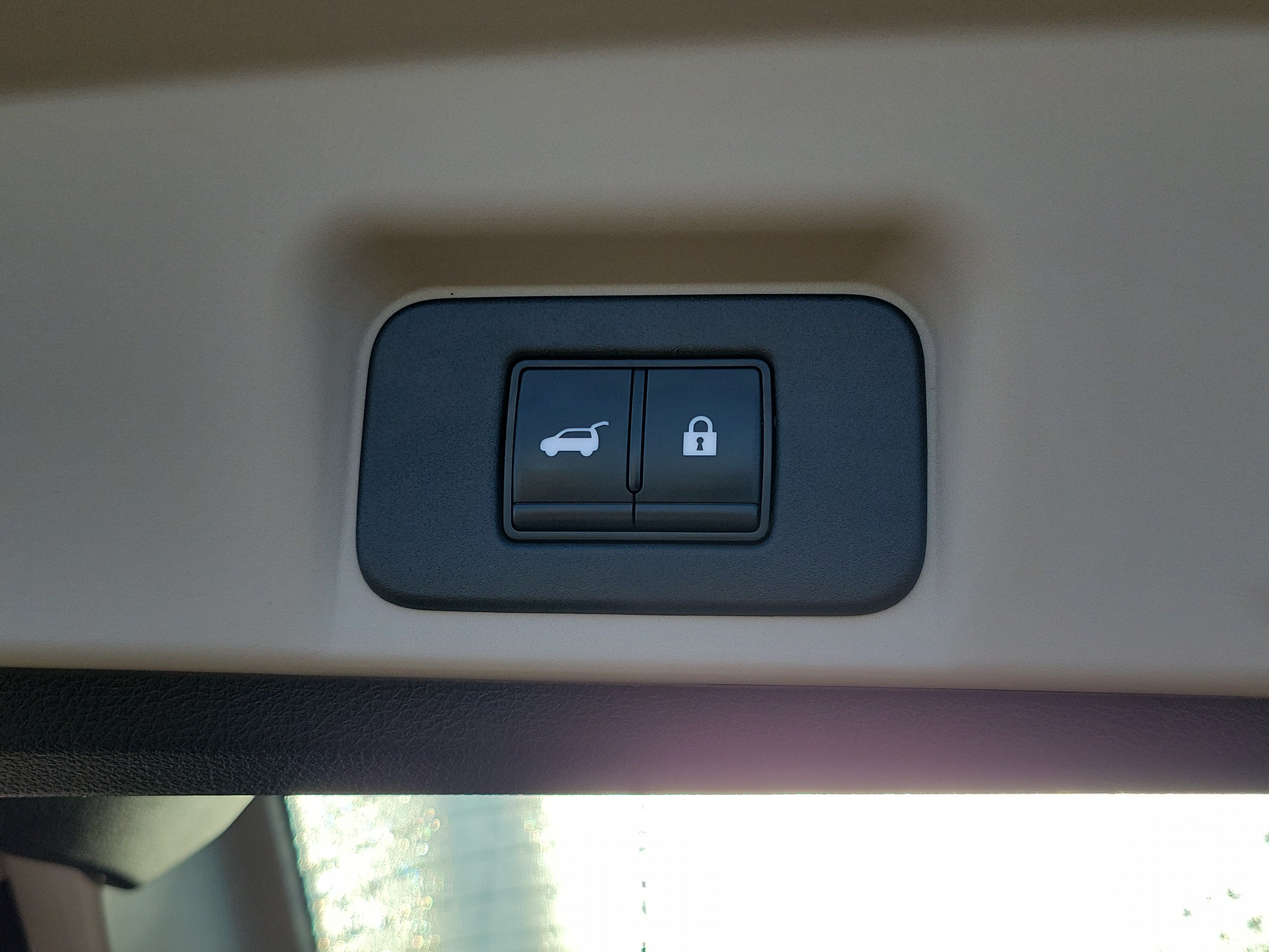 Used 2024 Nissan Ariya FWD image 19