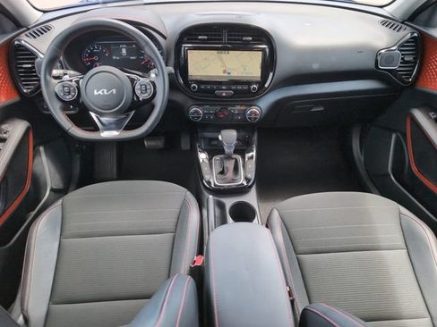 Used 2022 Kia Soul Turbo FWD image 28