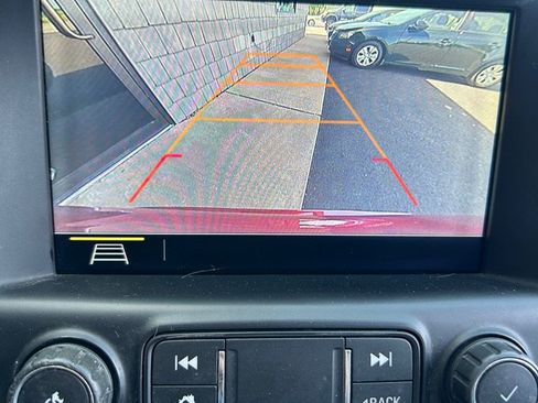Used 2019 GMC Terrain SLT FWD image 17