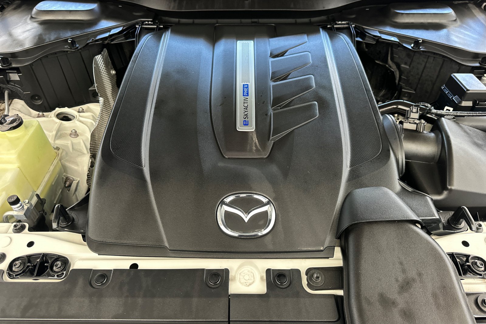 Used 2025 MAZDA CX-90 Plug-In Hybrid w/Premium Sport AWD/4WD image 26
