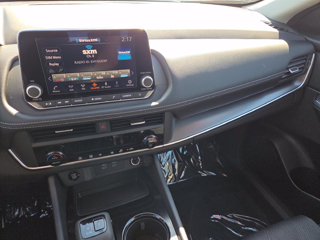 Certified 2024 Nissan Rogue SV AWD/4WD image 34