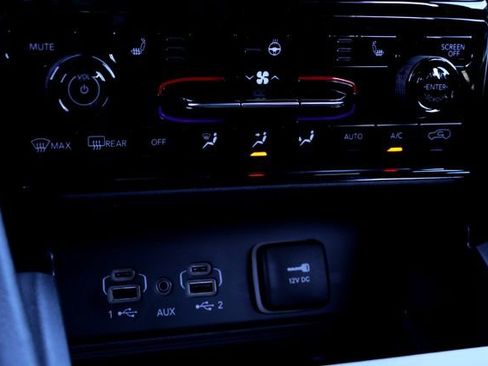 New 2025 Jeep Grand Cherokee L Altitude image 15