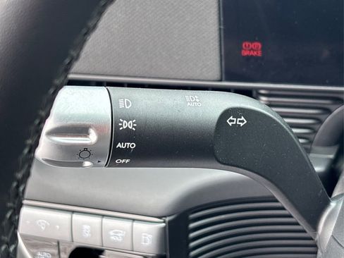 Used 2025 Hyundai Ioniq 5 Limited image 27