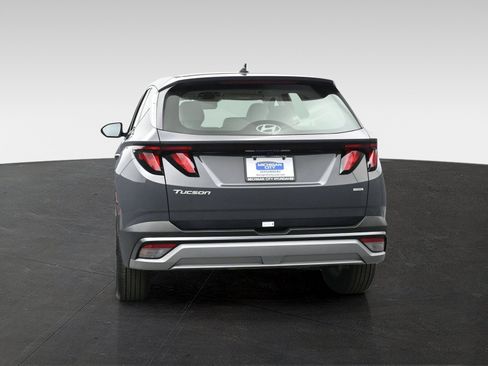 Certified 2026 Hyundai Tucson SE AWD/4WD image 3