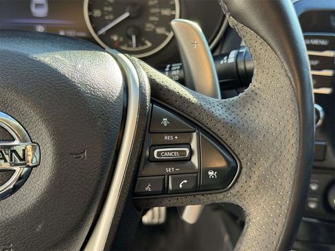 Used 2018 Nissan Maxima SR image 11