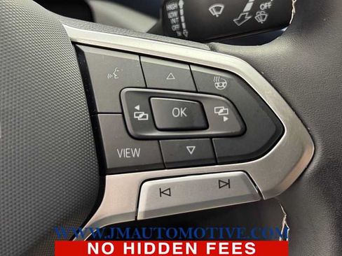 Used 2024 Volkswagen Taos SE AWD/4WD image 44