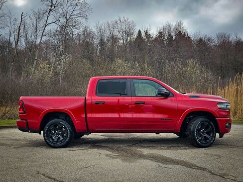 New 2026 RAM 1500 4x4 Crew Cab image 2