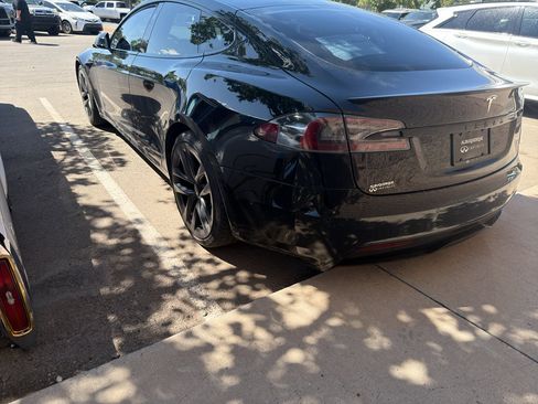 Used 2022 Tesla Model S Plaid AWD/4WD image 7