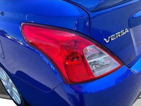 Used 2017 Nissan Versa SV FWD image 20
