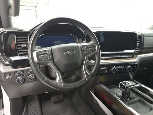 Certified 2023 Chevrolet Silverado 1500 LT Trail Boss image 12