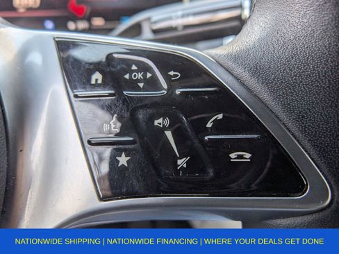 Used 2024 Mercedes-Benz GLC 300 4MATIC image 30