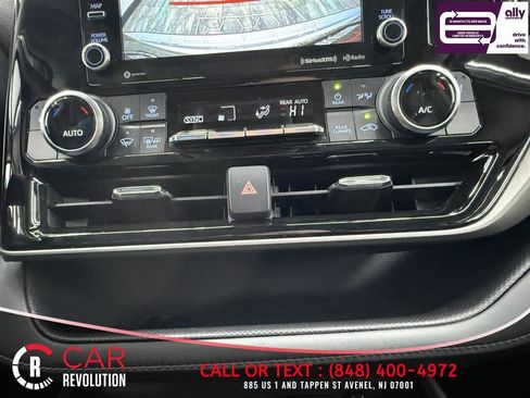 Used 2022 Toyota Highlander XLE image 23