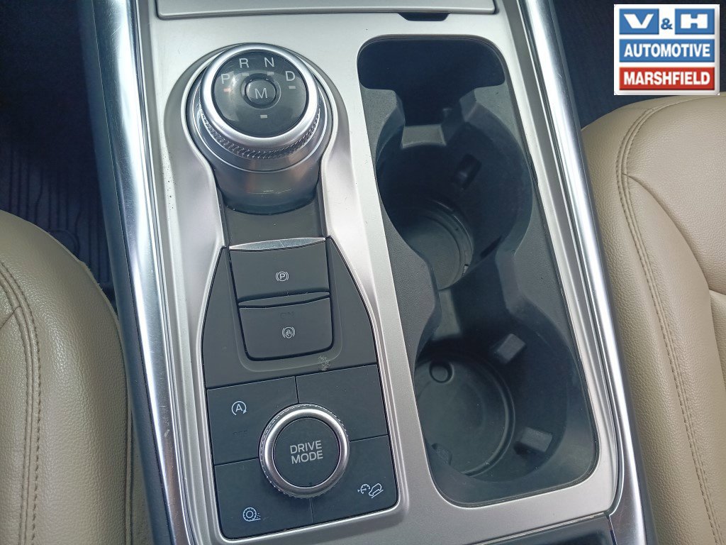 Used 2020 Ford Explorer XLT w/ Equipment Group 202A AWD/4WD image 8