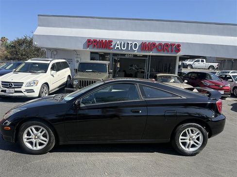 Used 2003 Toyota Celica GT FWD image 2