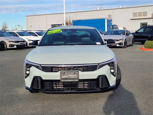 Used 2025 Kia K4 GT-Line image 2