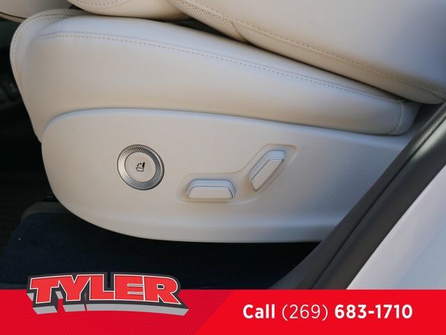 Used 2025 Genesis GV80 3.5T Prestige AWD/4WD image 46