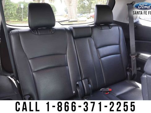 Used 2017 Honda Pilot Touring image 25