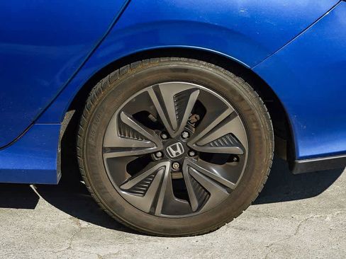 Used 2018 Honda Civic EX-L image 11