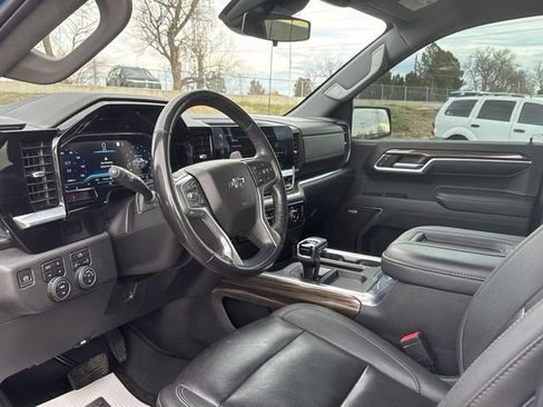 Used 2022 Chevrolet Silverado 1500 RST image 10