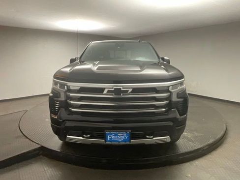 Certified 2023 Chevrolet Silverado 1500 High Country w/ Technology Package image 2