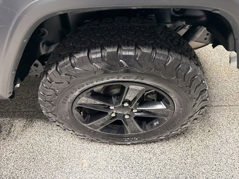 Used 2022 Jeep Wrangler Unlimited Sport image 16