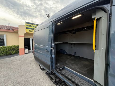 Used 2020 Ford Transit 250 148 High Roof Extended RWD image 7