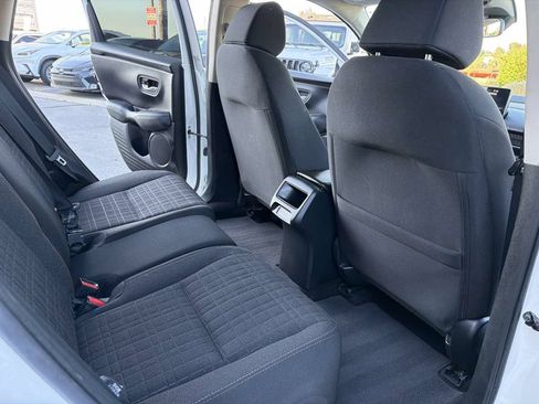 Used 2023 Honda HR-V LX image 18