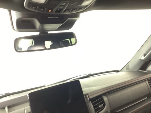 Used 2024 Ford Expedition Limited AWD/4WD image 28