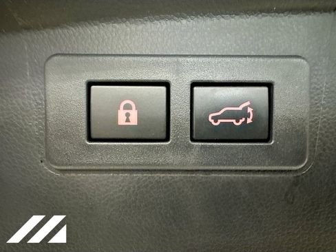 Used 2023 Subaru Outback Touring XT image 31