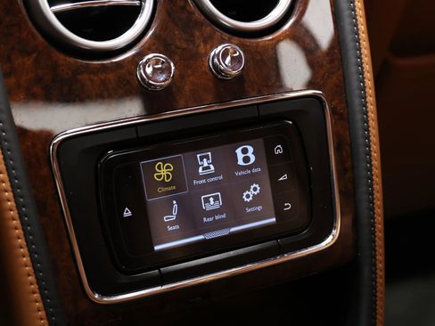 Used 2015 Bentley Flying Spur V8 AWD/4WD image 48