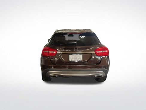 Used 2016 Mercedes-Benz GLA 250 image 8