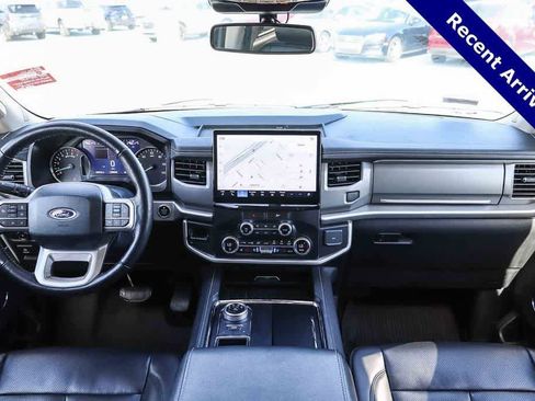 Used 2022 Ford Expedition XLT RWD image 12
