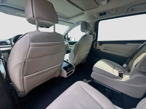 Certified 2025 Honda Odyssey Touring image 25