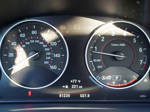 Used 2017 BMW 330i Gran Turismo xDrive image 11