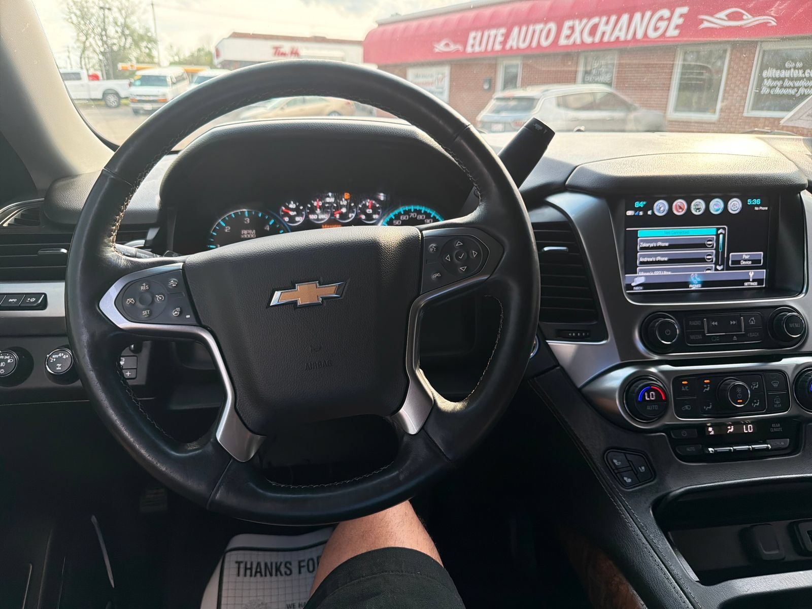 Used 2020 Chevrolet Suburban Premier AWD/4WD image 16