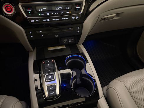 Used 2019 Honda Pilot Elite image 17