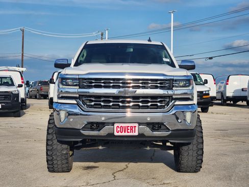 Used 2018 Chevrolet Silverado 1500 LTZ w/ Texas Edition AWD/4WD image 2