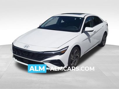 Used 2024 Hyundai Elantra SEL w/ Convenience Package
