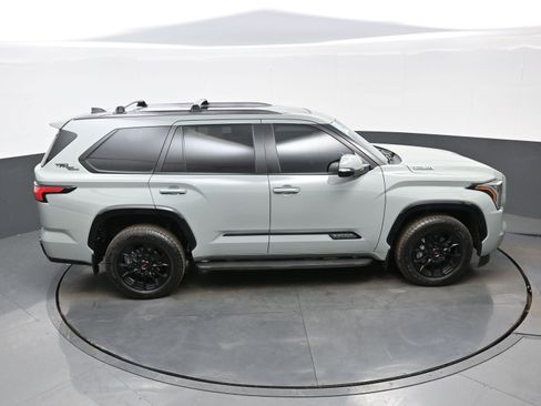 Used 2024 Toyota Sequoia Platinum image 40