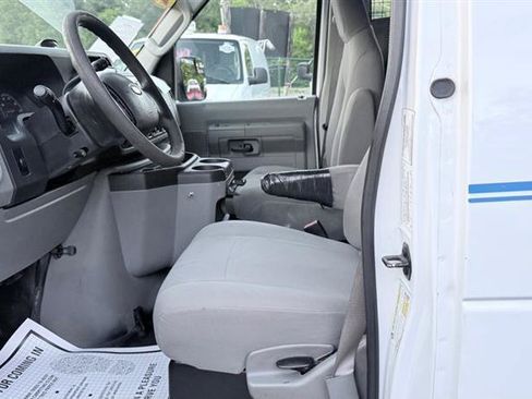 Used 2012 Ford E-250 and Econoline 250 w/ Commercial Cargo Van Pkg RWD image 11