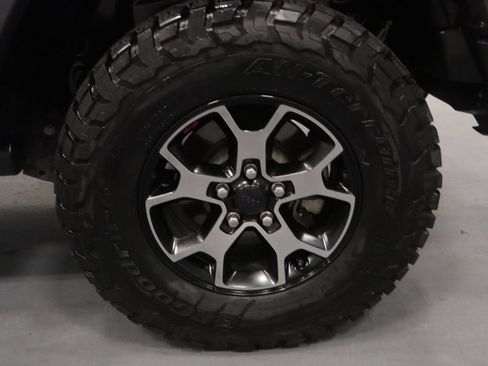 Certified 2018 Jeep Wrangler Unlimited Rubicon AWD/4WD image 21