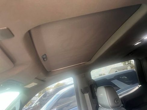 Used 2020 Chevrolet Silverado 1500 High Country w/ Technology Package AWD/4WD image 40
