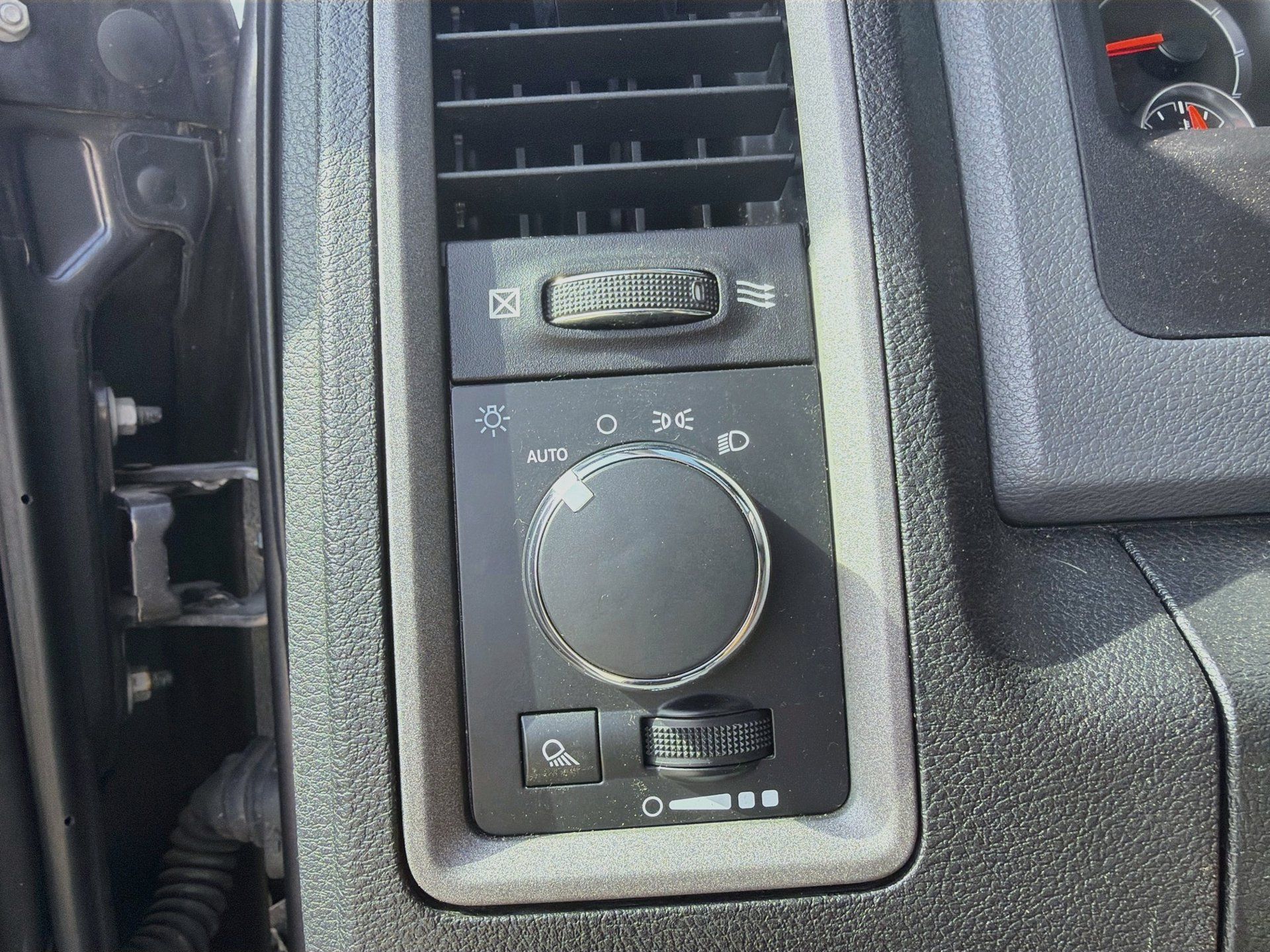 Used 2017 RAM 1500 Tradesman w/ Popular Equipment Group RWD image 10
