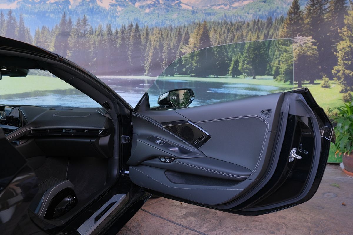 Used 2026 Chevrolet Corvette Stingray Preferred Cpe w/ Stealth Interior Trim Package RWD image 28