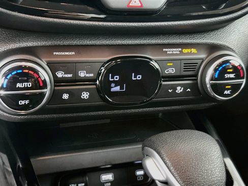 Used 2025 Kia Soul S FWD image 24