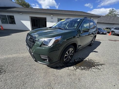 Used 2024 Subaru Forester Limited image 7