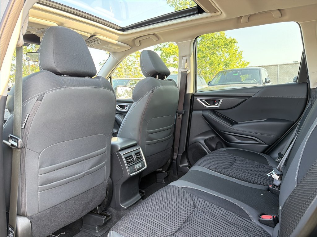 Used 2023 Subaru Forester Premium AWD/4WD image 12