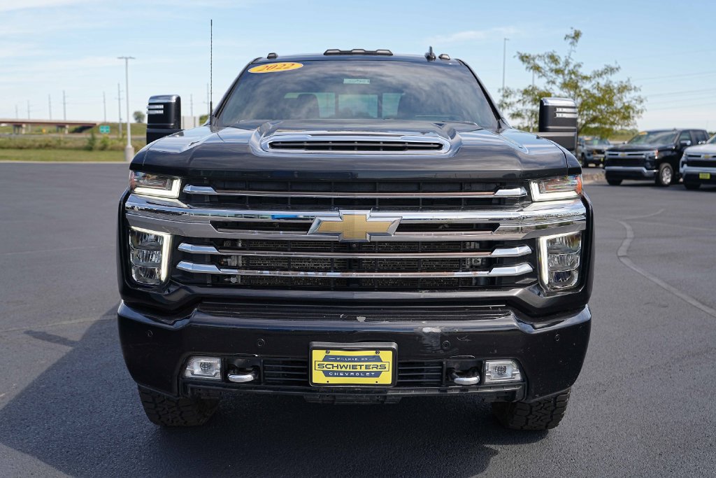 Used 2022 Chevrolet Silverado 3500 High Country AWD/4WD image 2