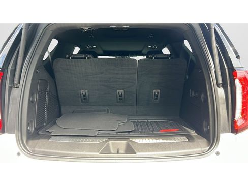 Used 2021 GMC Yukon AT4 w/ AT4 Premium Package AWD/4WD image 9