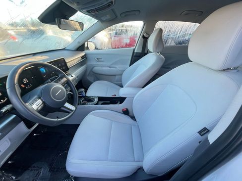 Used 2025 Hyundai Kona SEL image 27